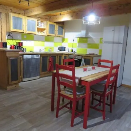 Le Meleze, Petit Nid Douillet Apartment *